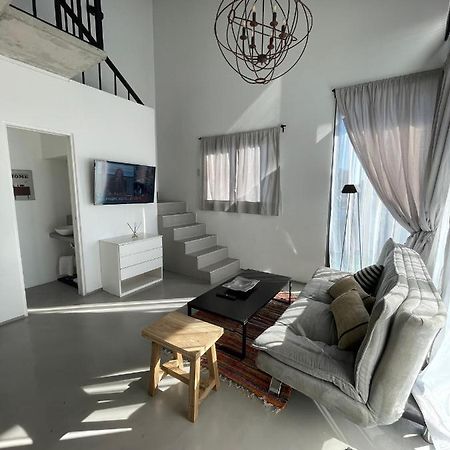 Increible Loft En Barrio Residencial Daire Remedios de Escalada Dış mekan fotoğraf